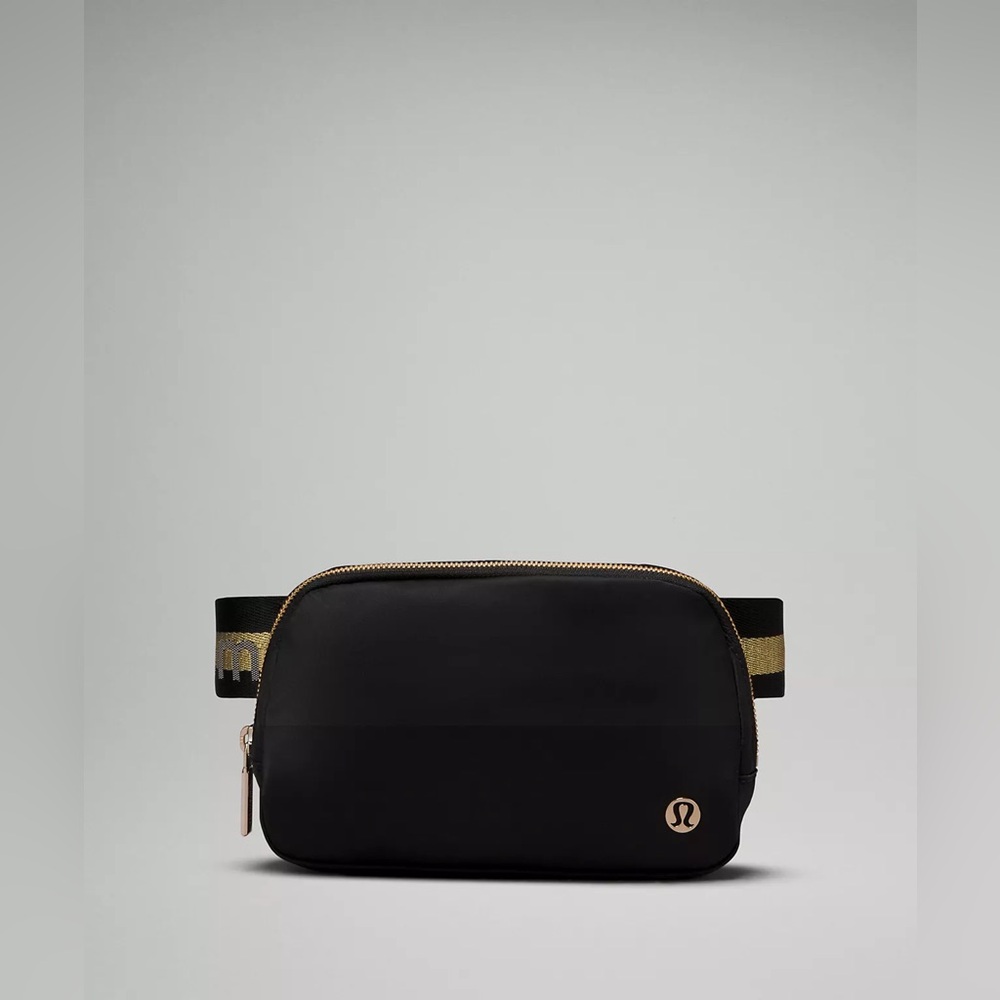 Rare LuluLemon Belt Bag